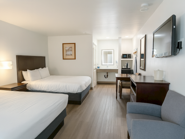 StarGazer Inn and Suites